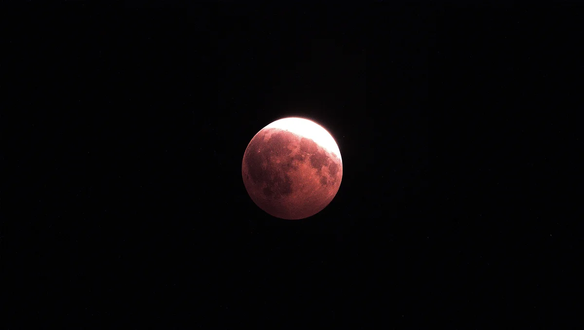 Lunar eclipse and m33 m57
