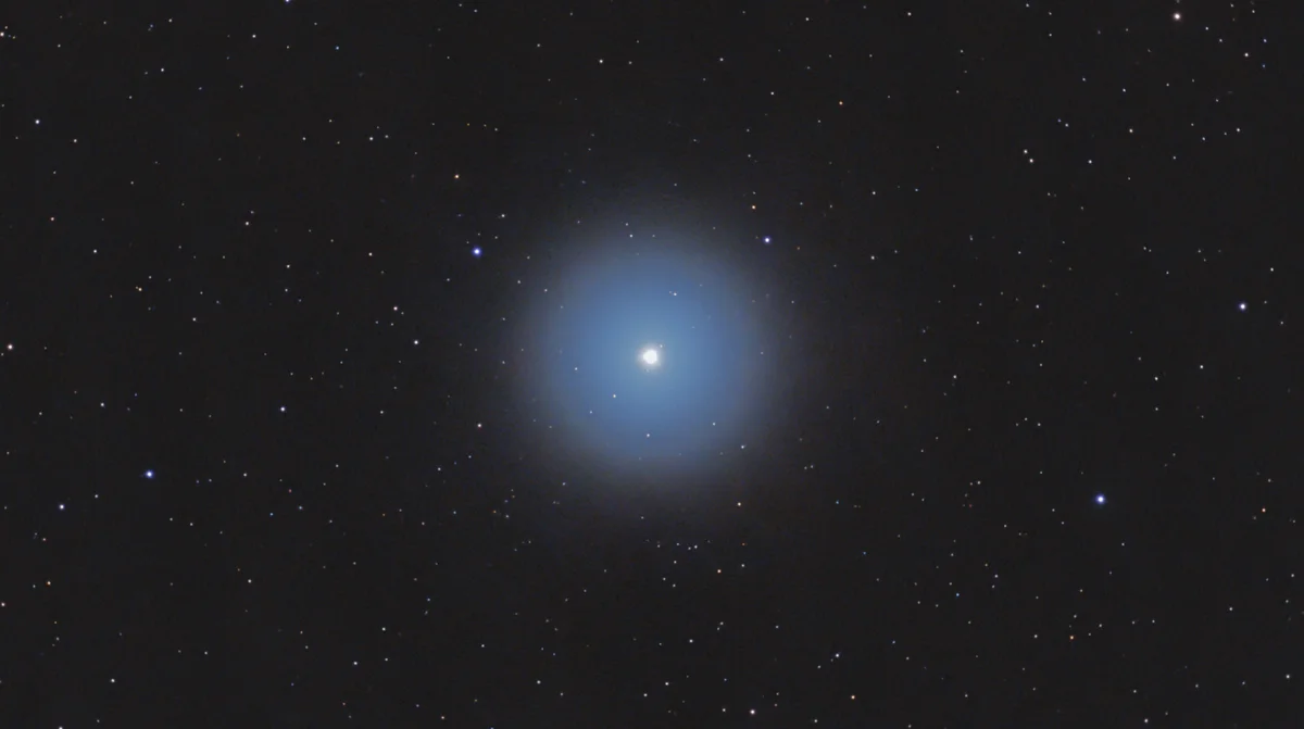 HD172167，织女星，天琴座最亮的一颗恒星。距地球25光年，光谱型为AOV的蓝白色主序星。表面温度9600K，质量约为太阳的2.1倍。