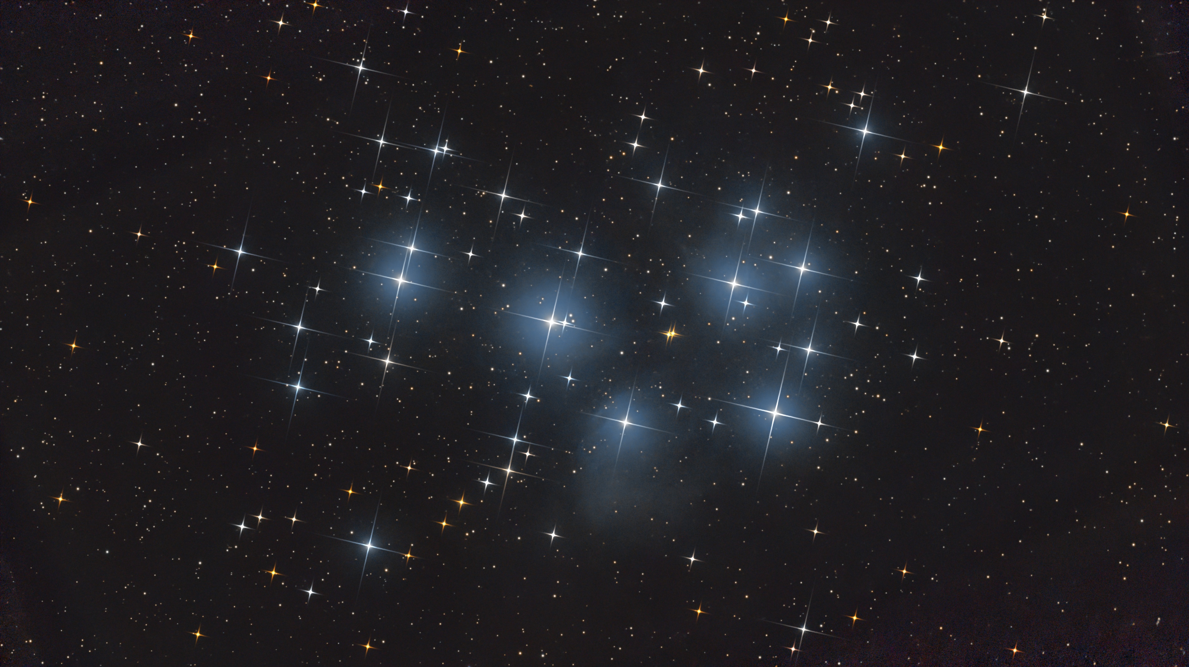 M45星云