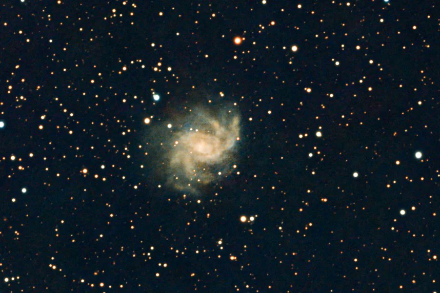 NGC 6946 Feuerwerksgalaxir