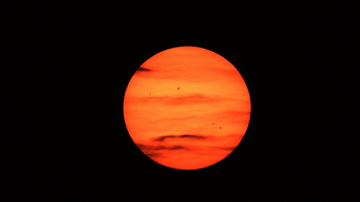 Washington wildfire smoke sunset