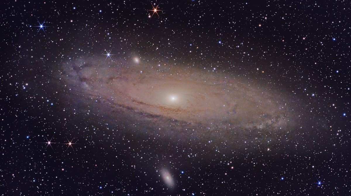 M31 from Berlin,Germany, 4h31min., 7 Recording Sessionens-Megastack,IPad+Affinity.