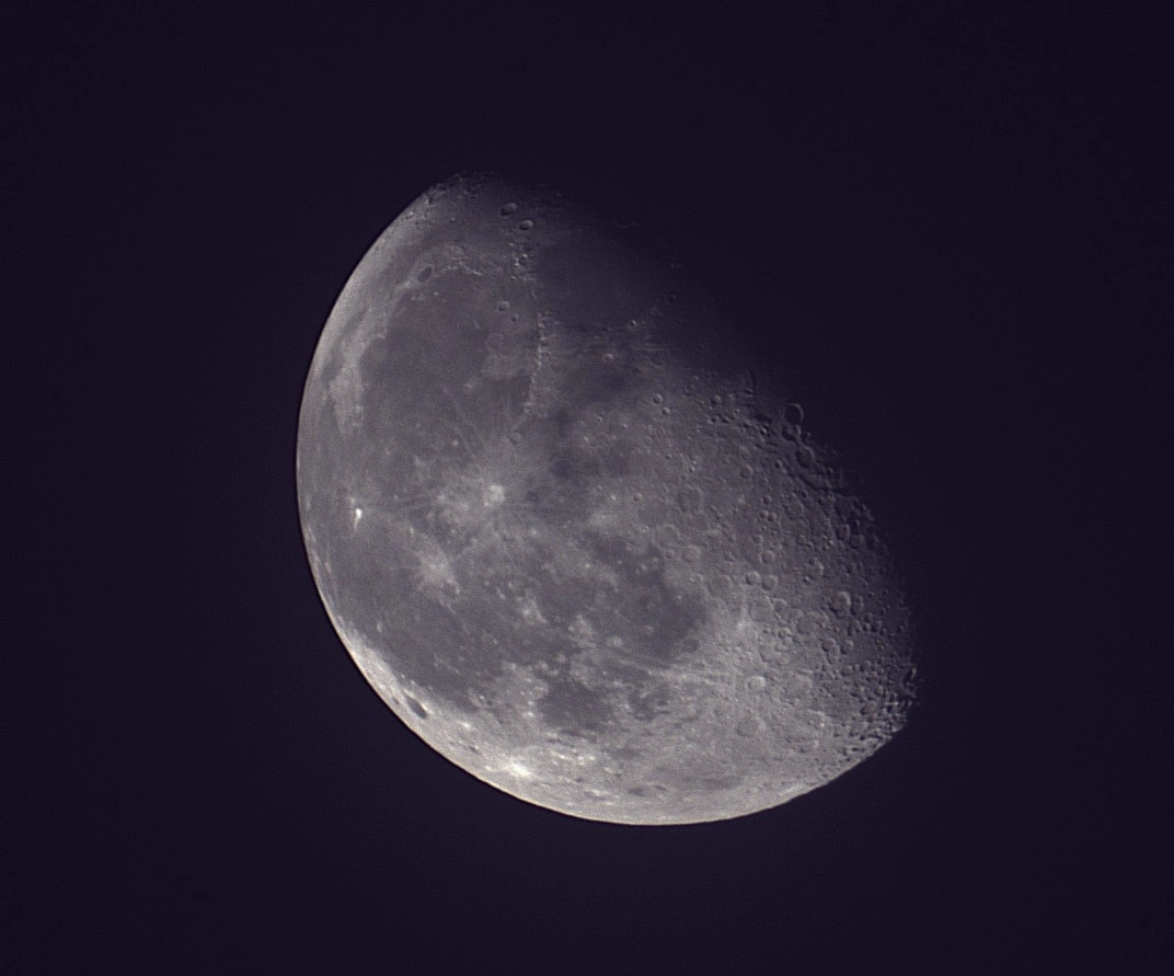 Moon 4 days after Full moon. D2
