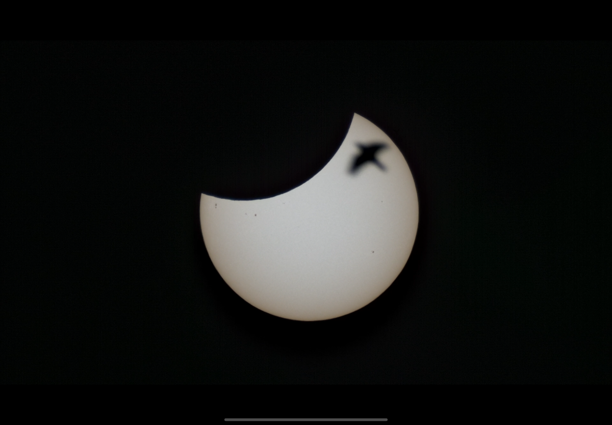 Alma, Québec, Canada, 14h00.