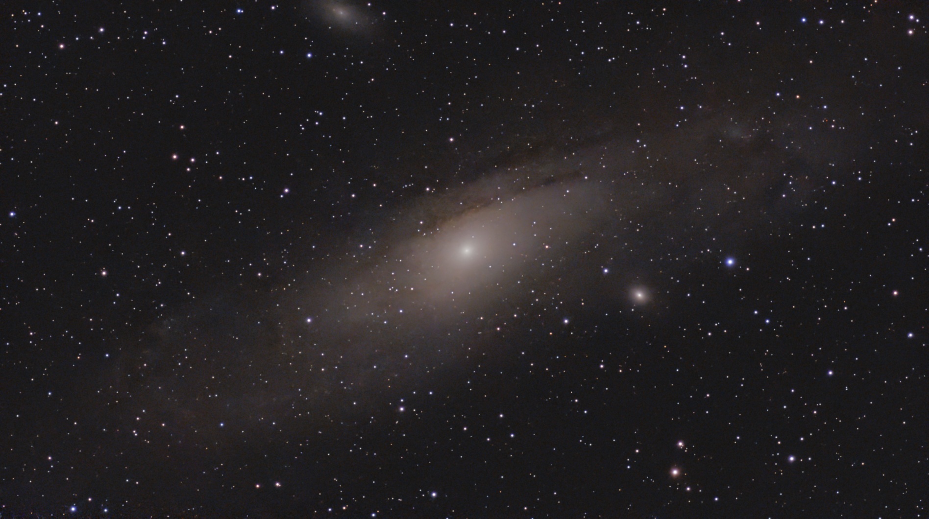 Andromeda galaxy, Roma, Pigneto