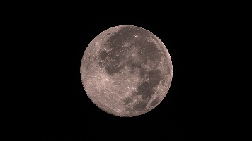 Full moon and M1 spotted at the same time