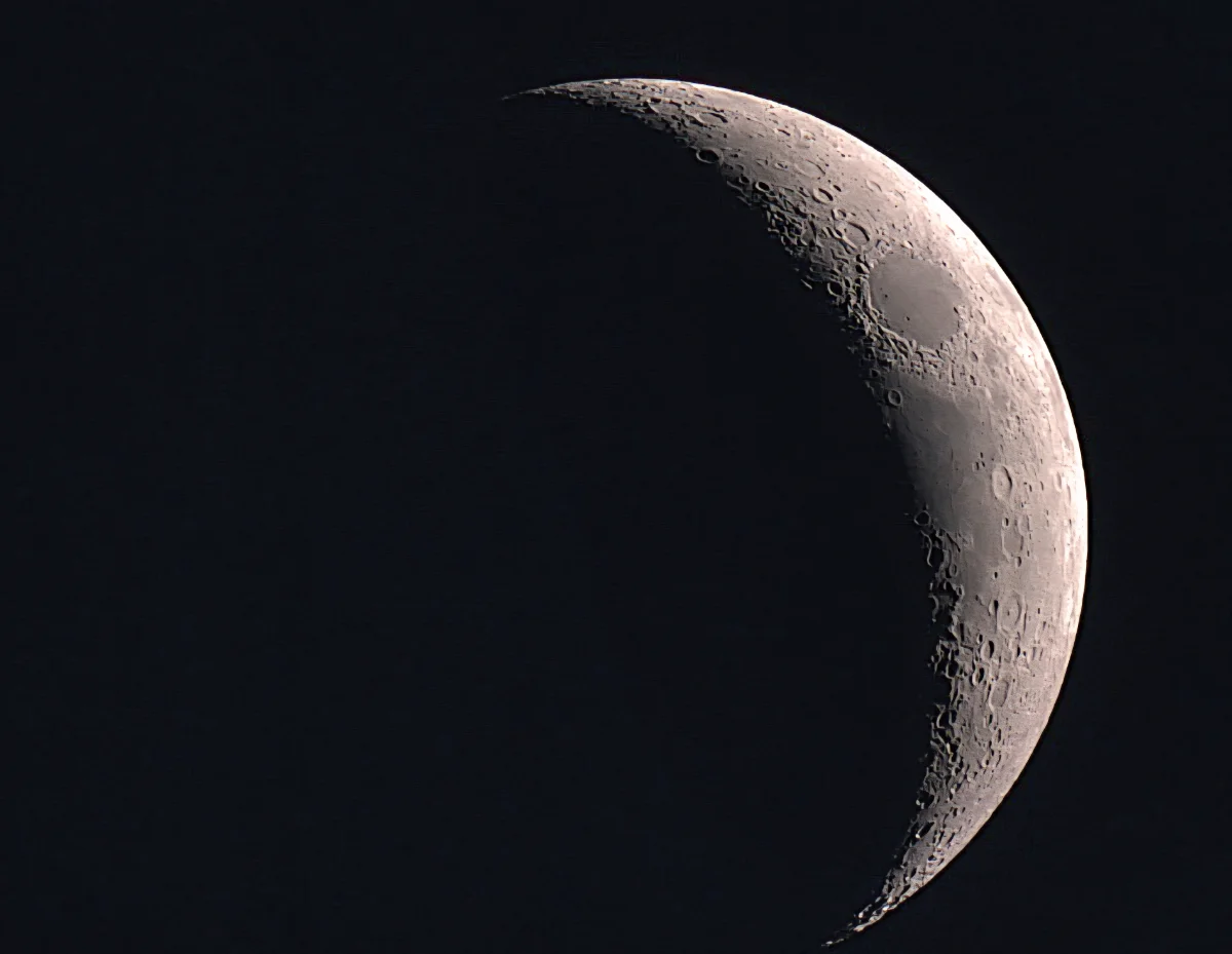 Waxing crescent moon LeonAstro 🔭