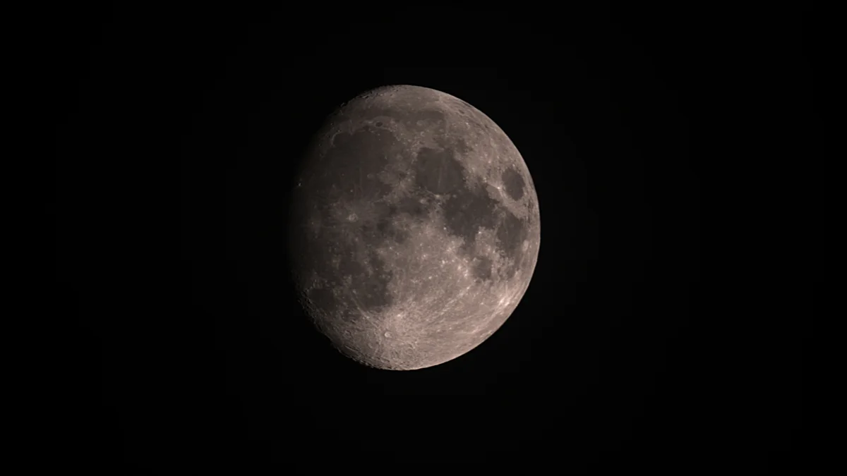 Luna 24 de agosto de 2026