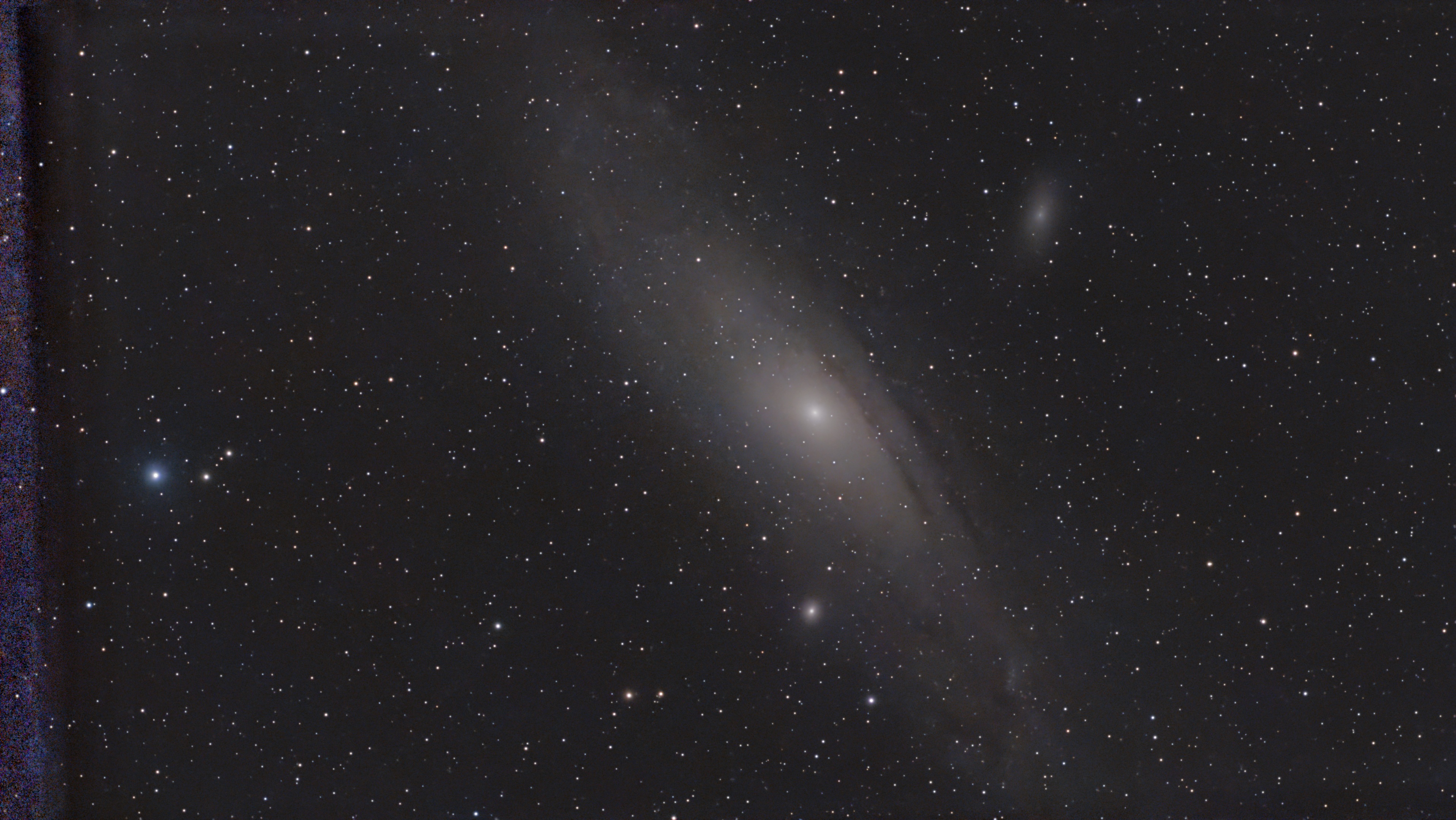 M31 /某不知名星云