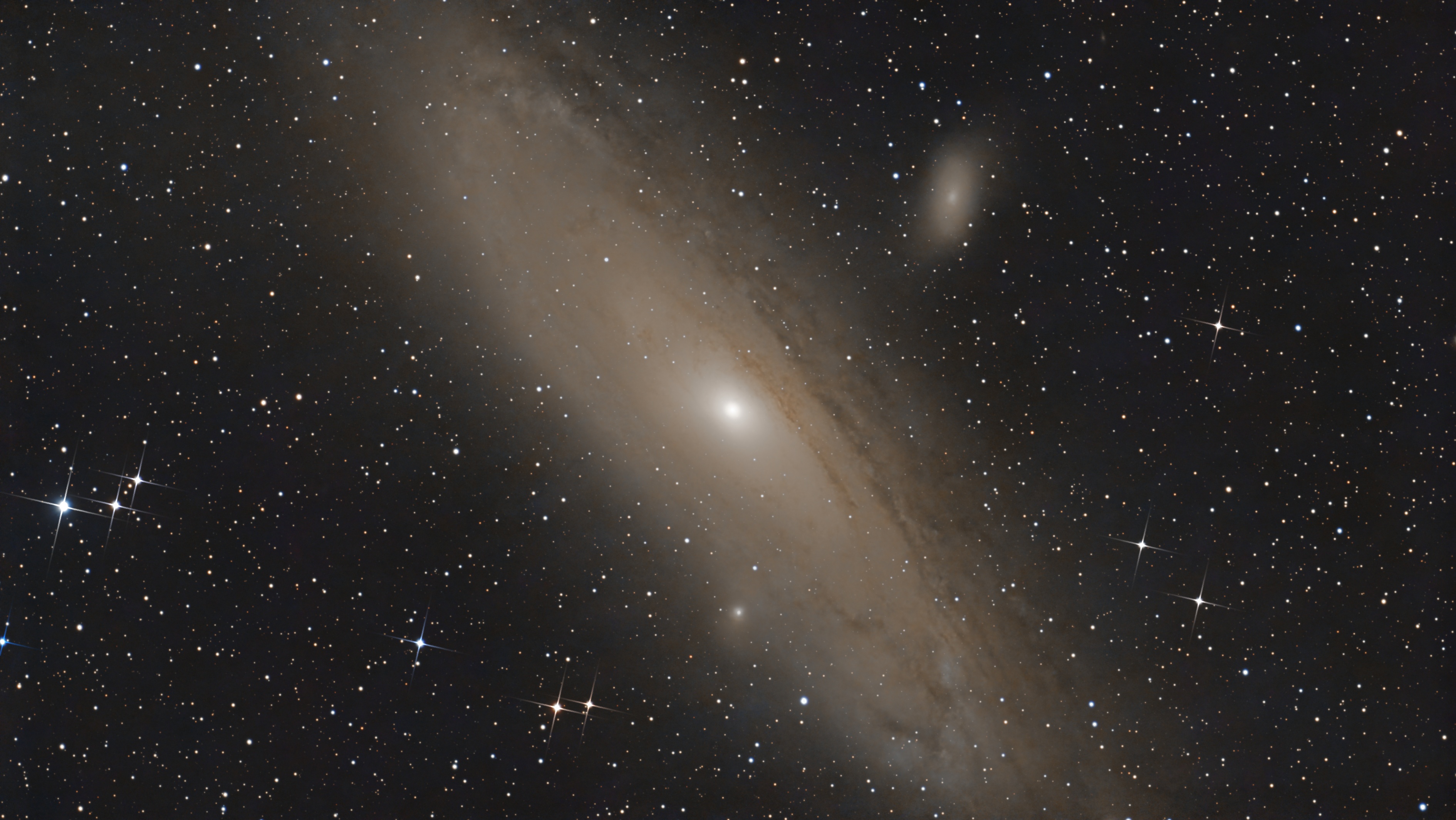 M 31 - 20 hour Mega Stack