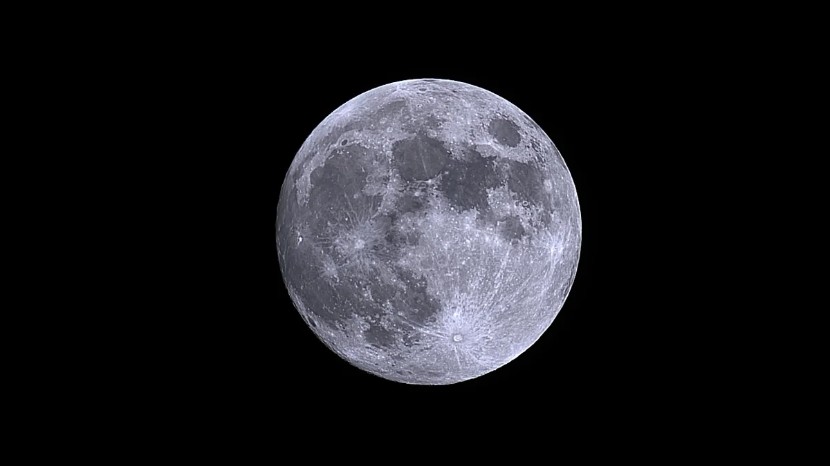 Mooooon
