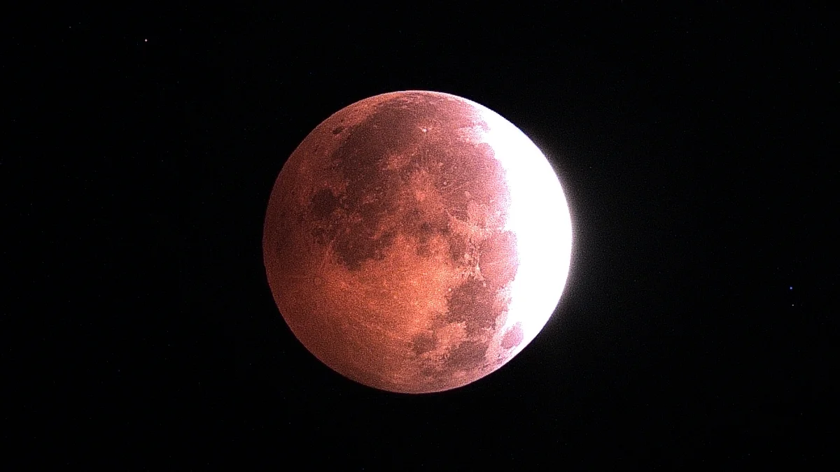 Eclipse lunar