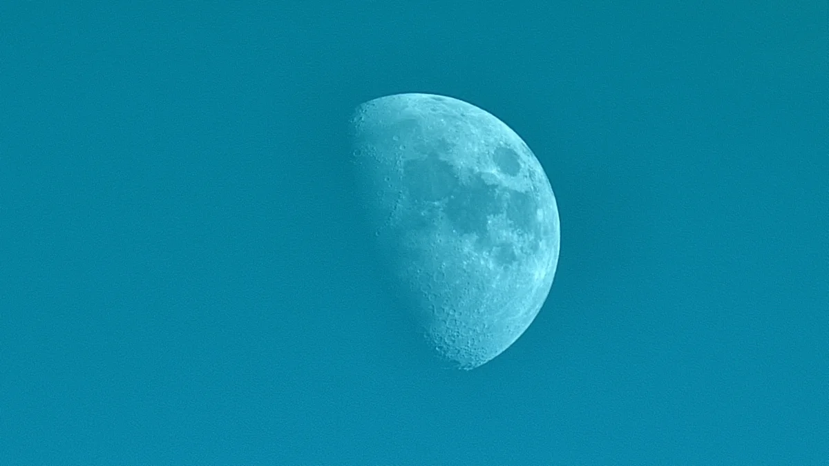 Luna celeste