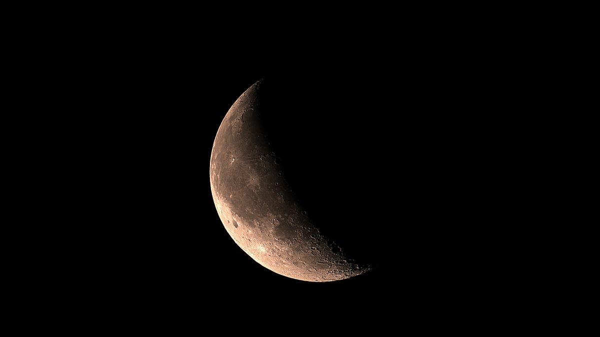 Luna and Earthshine