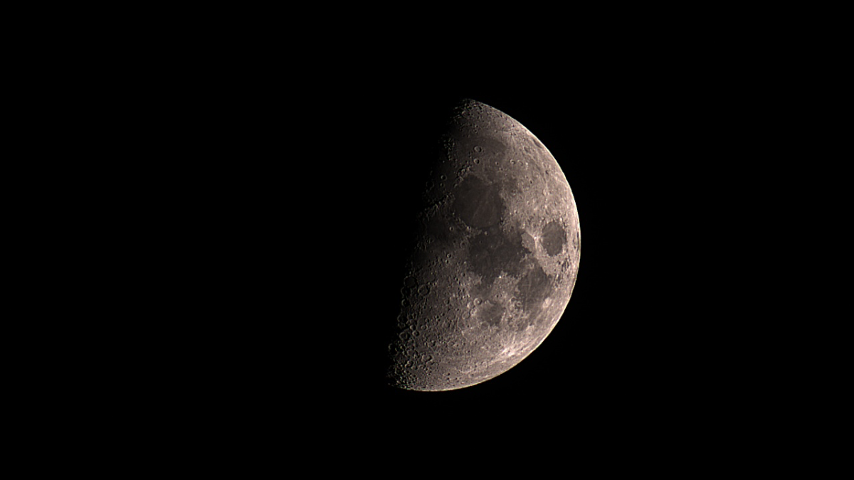Moon Baaria
